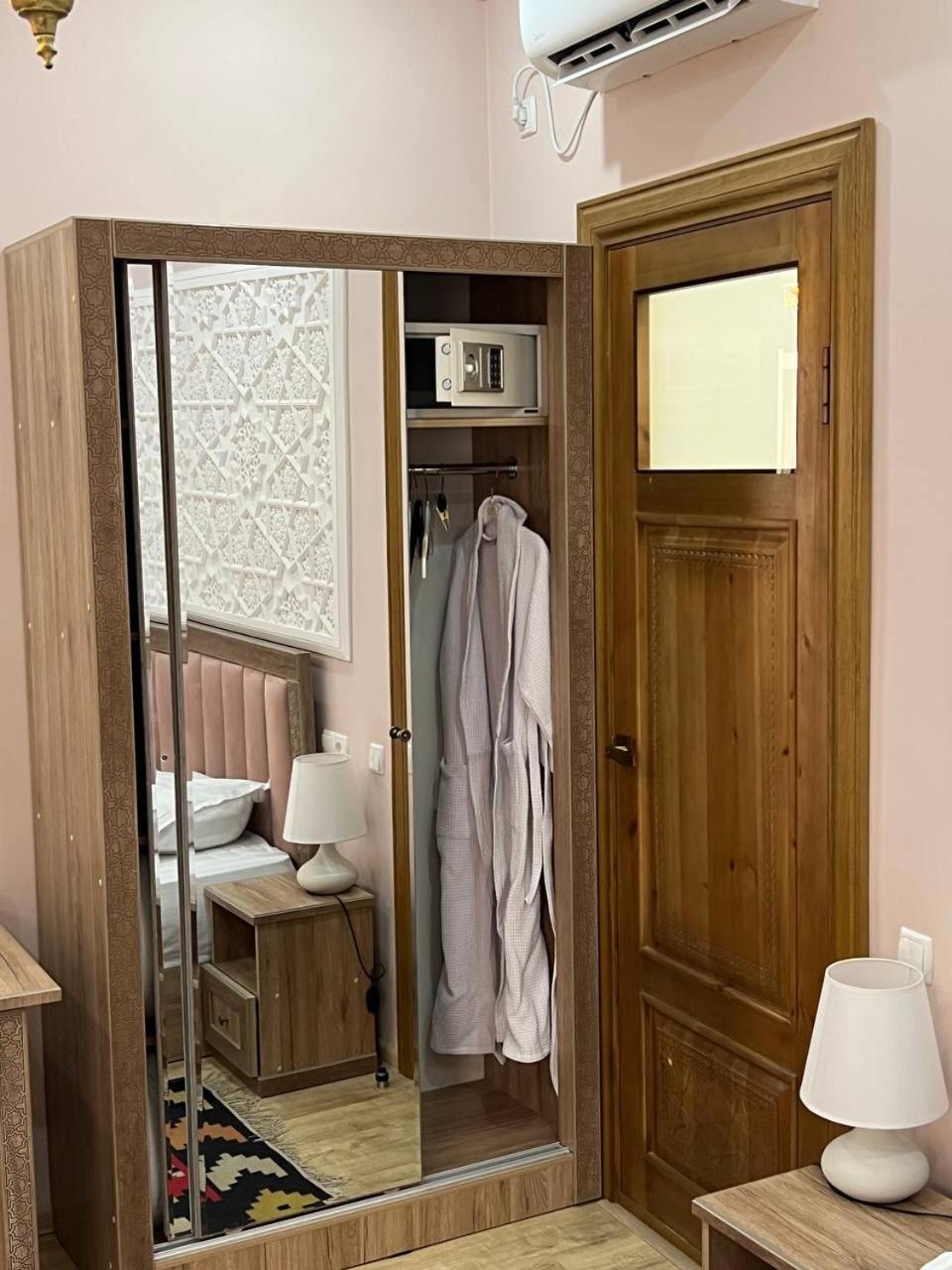 Nodirabegim Boutique Hotel Buchara Exteriör bild
